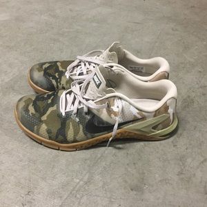 nike metcon 4 military